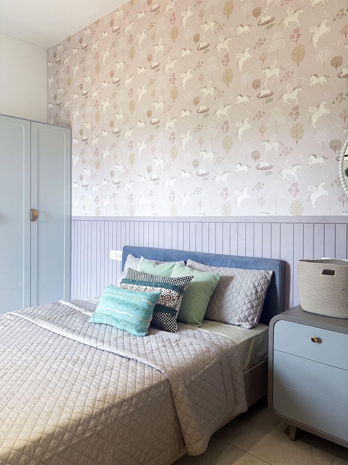 Custom wallpaper project – The Wall Chronicles