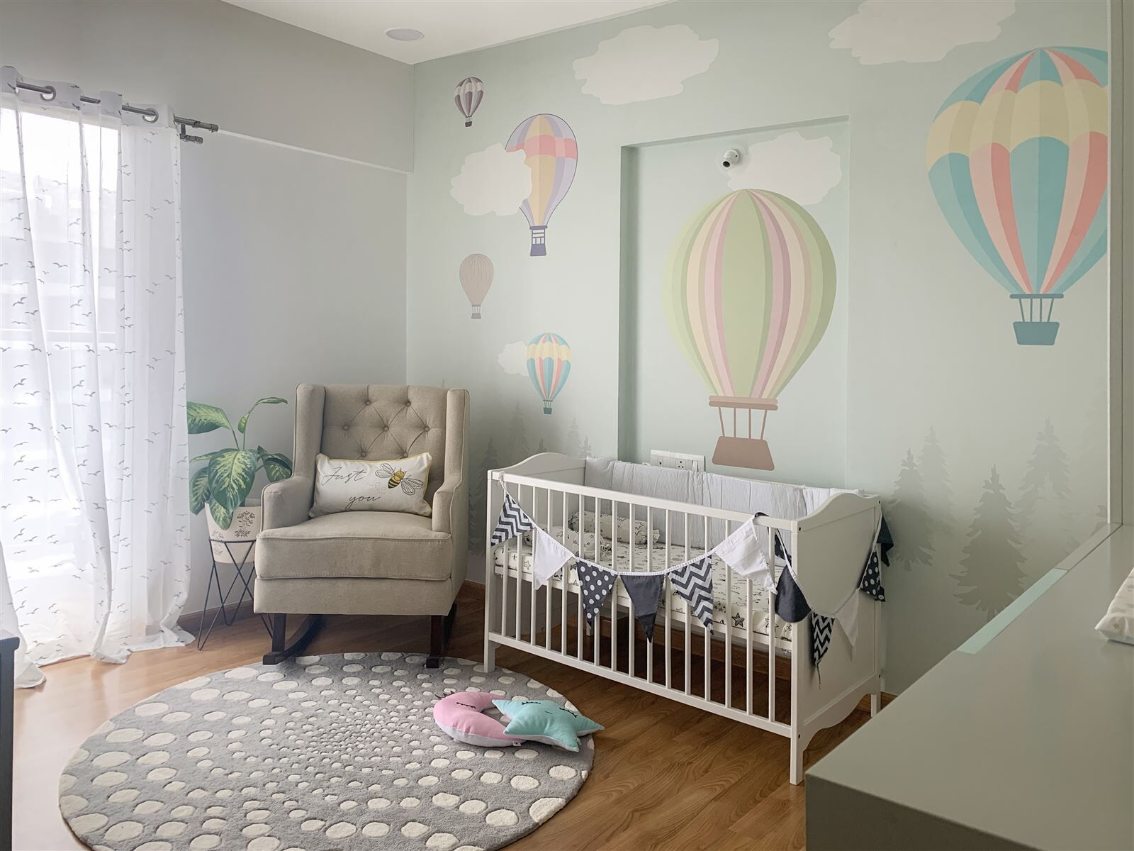 Wallpaper installation – The Wall Chronicles